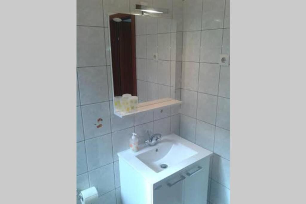Studio Ground Floor With Terace Brela Exterior foto